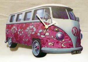 jinx 60's Floral Clock